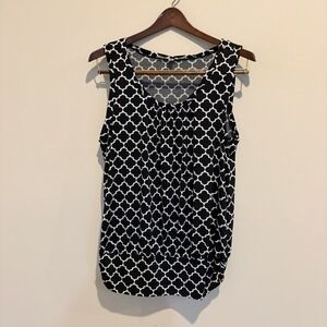 Max Studio Women's Sleeveless Blouse Size Large Navy and White